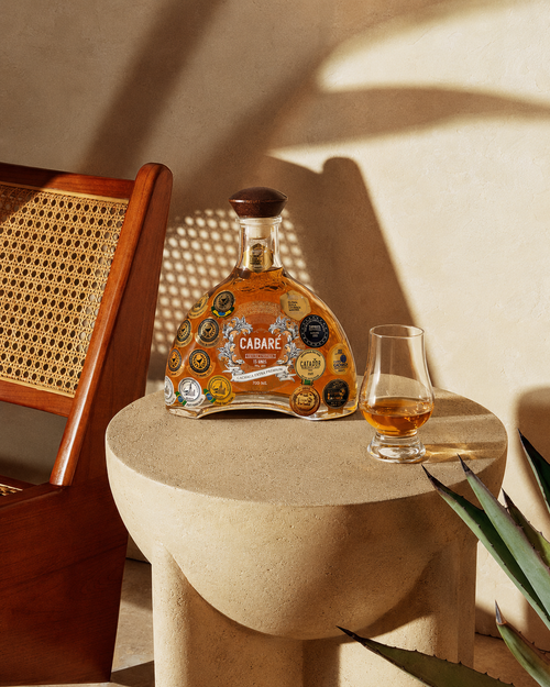 Cachaça Cabaré Extra Premium ·  Roble Europeo 15 Años - Dom Tápparo
